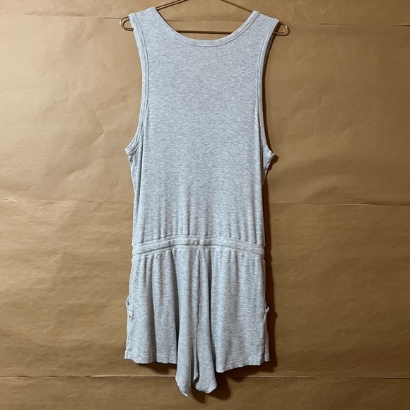Vuori Light Gray Sleeveless Jumpsuit - Picture 10 of 13
